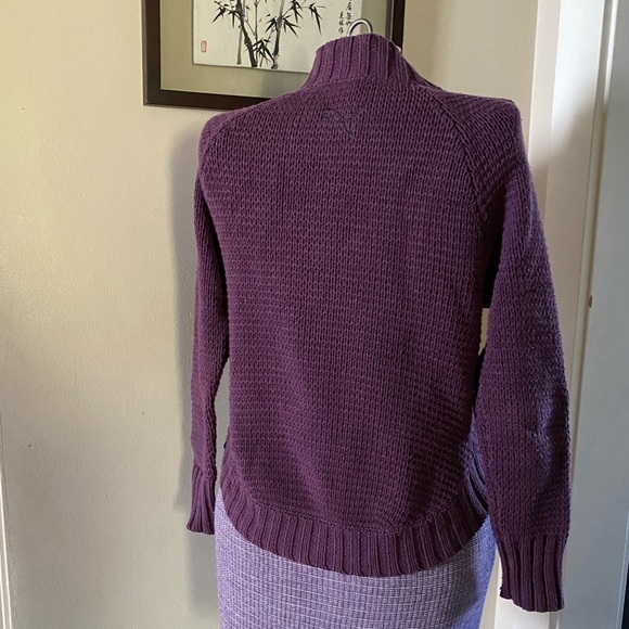 Puma Ladies one button high low cardigan sweater - Picture 3 of 6